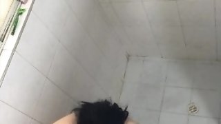 Cougar Fucks Fuck Stick On The Wall While Taking A Bath.